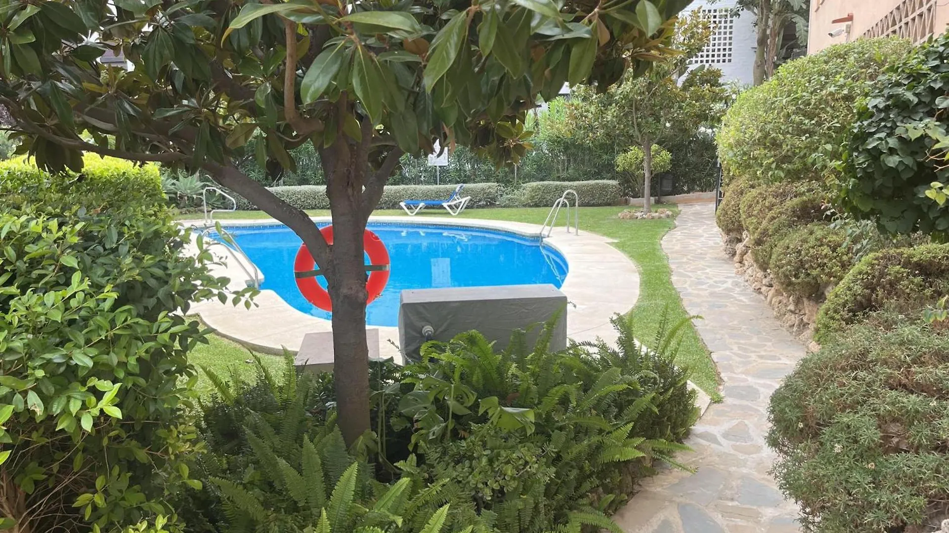 Puerto Banus Apartment For 4 - Pool Bbq & Terrace Marbella