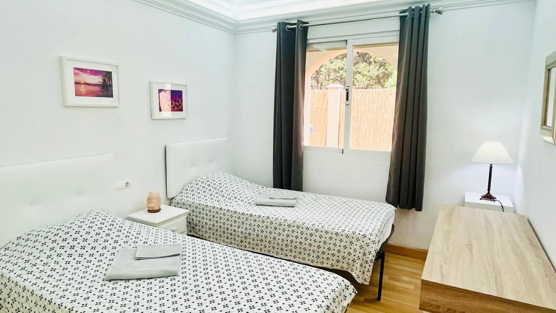 Prime Location Puerto Banus Nueva Andalucia 0*, Marbella Spanien
