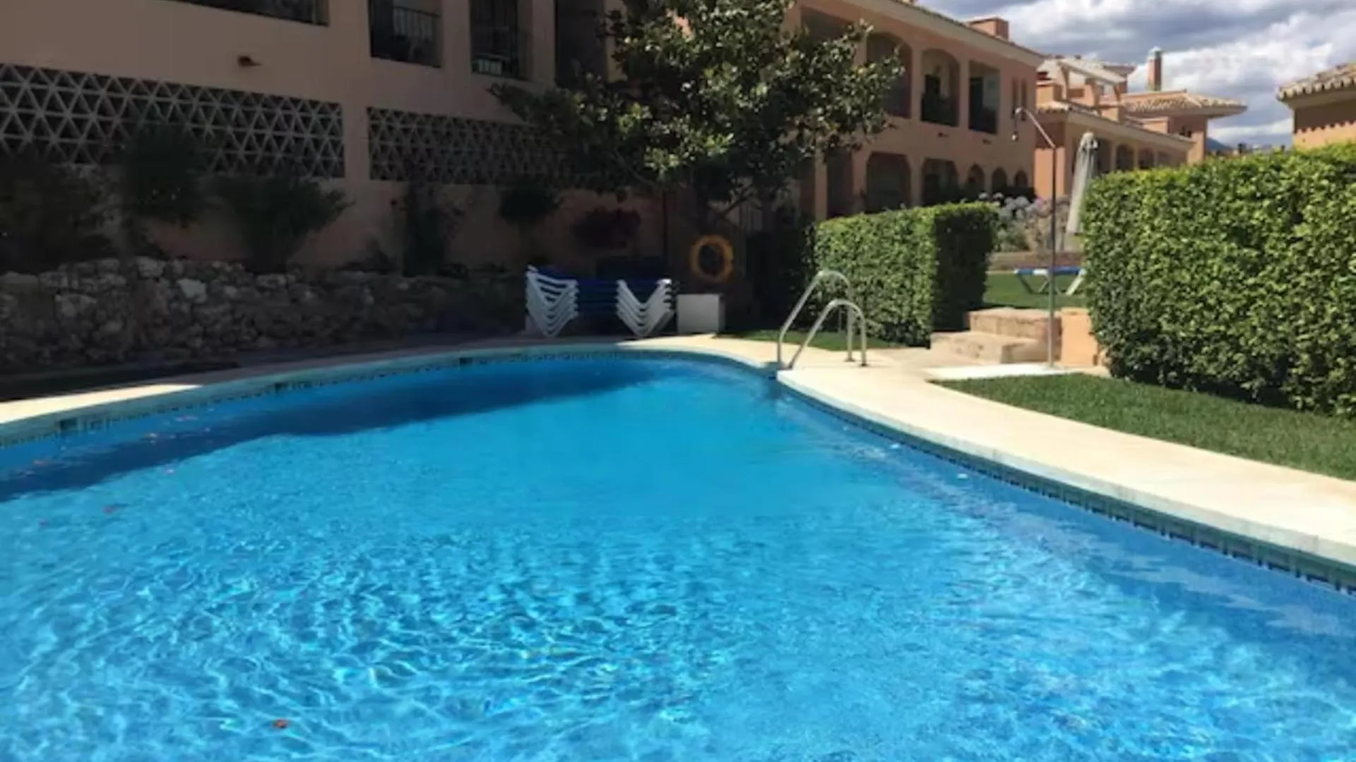 Puerto Banus Apartment For 4 - Pool Bbq & Terrace Марбелья